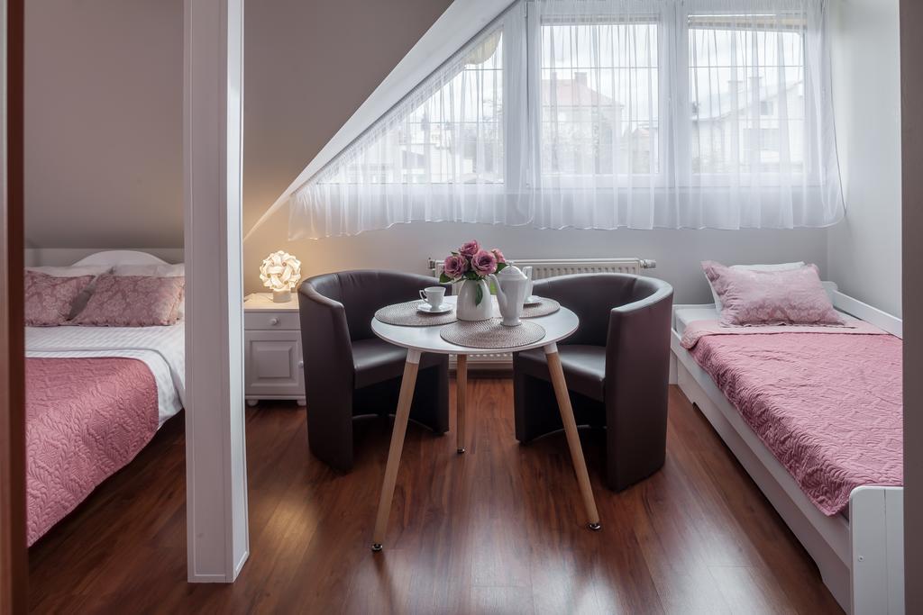 Villa Marta เอากุสตูฟ ภายนอก รูปภาพ